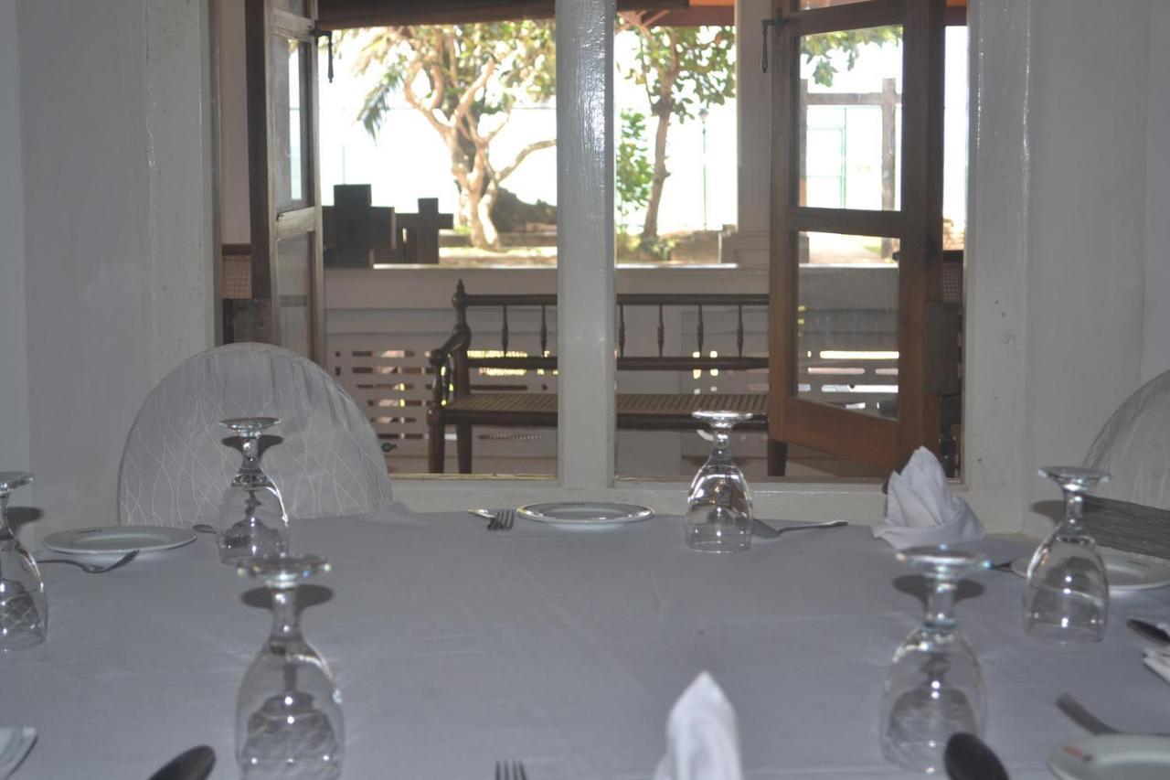 Rest House Matara Hotel Esterno foto
