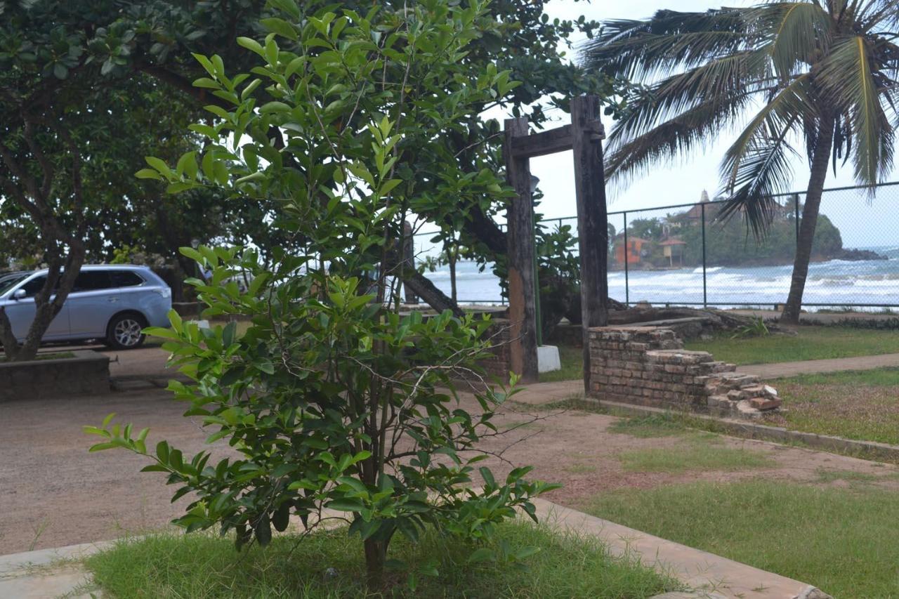 Rest House Matara Hotel Esterno foto