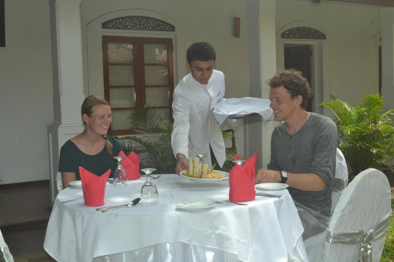 Rest House Matara Hotel Esterno foto