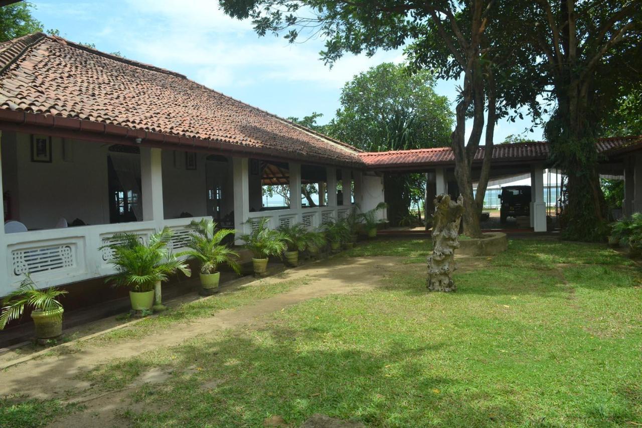 Rest House Matara Hotel Esterno foto